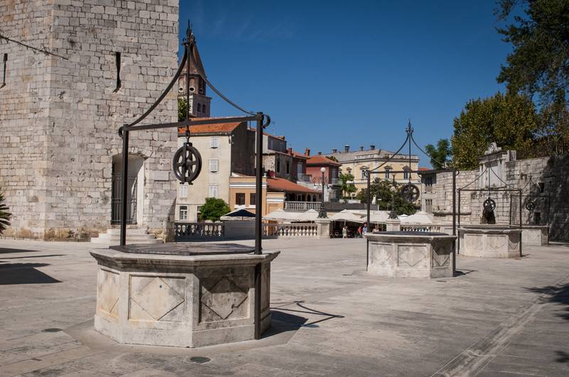 Five well square in Zadar