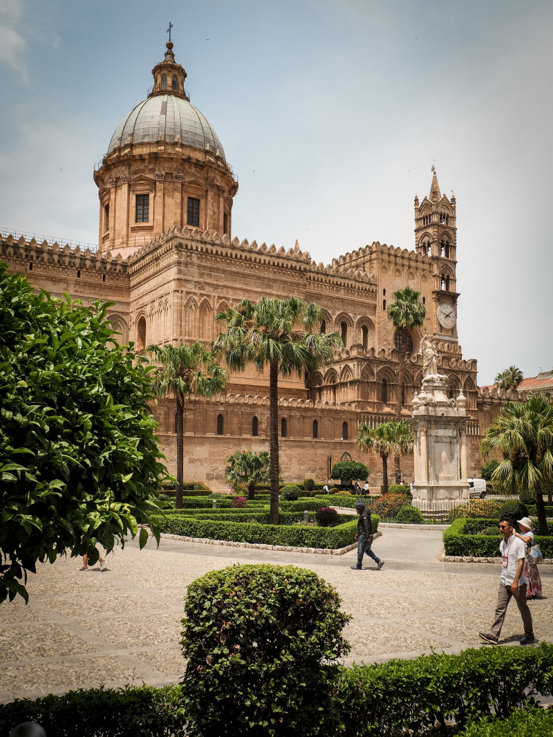 Explore Palermo 
